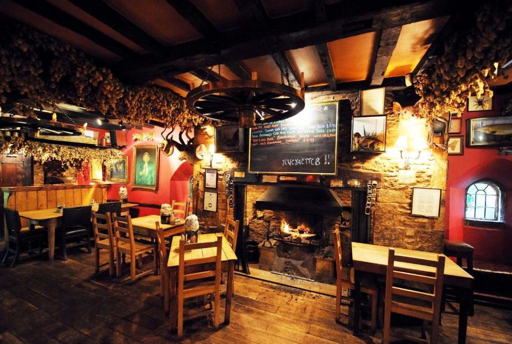 The Wild Duck Inn Cirencester Exterior foto
